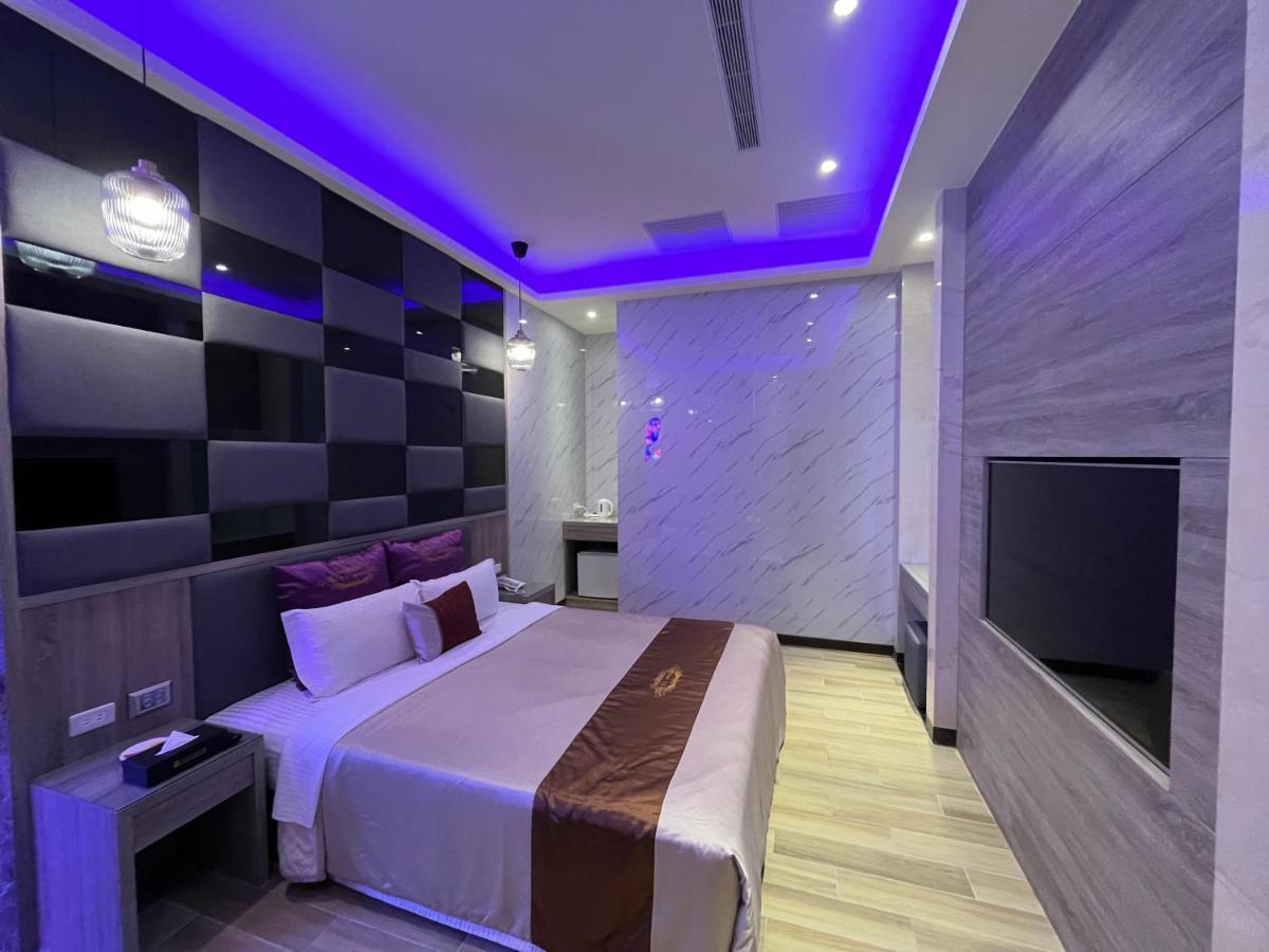 Purple Rainbow Motel Tajpej Zewnętrze zdjęcie